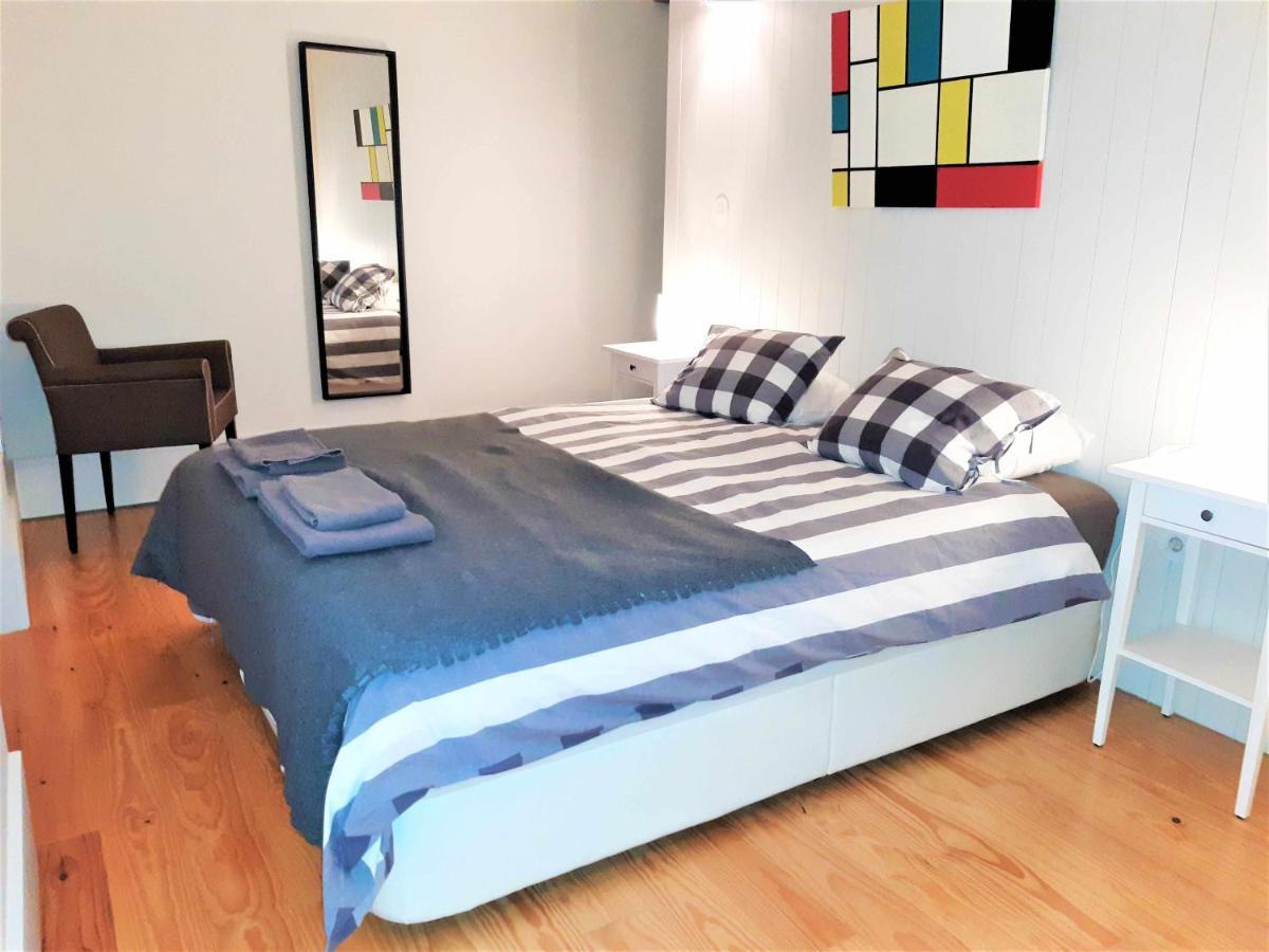 Oporto Delight 1 Luxury Apartment In Historic Center With Balcony Max 4 P Екстер'єр фото